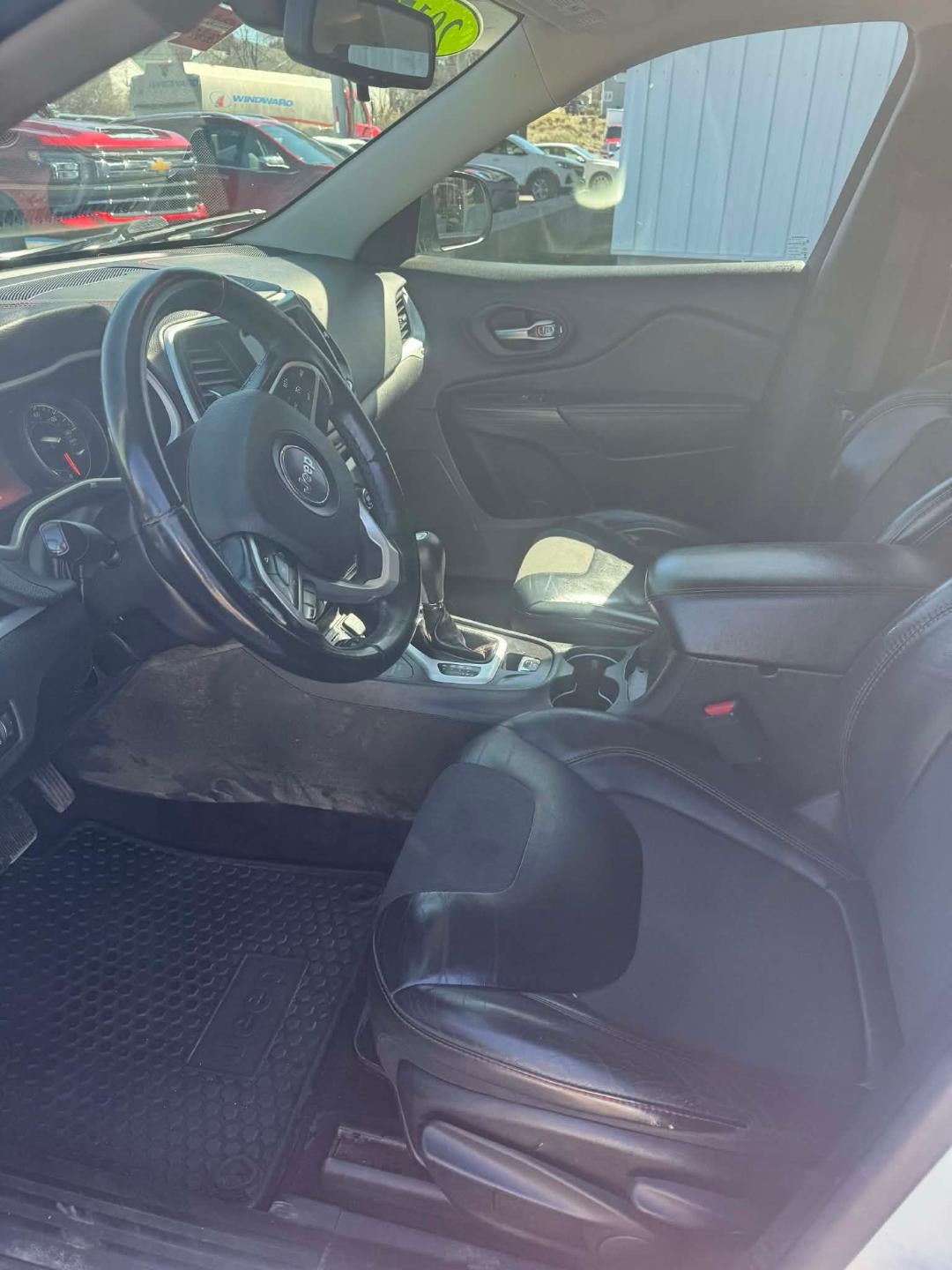 2017 Jeep Cherokee Trailhawk 4x4 *Ltd Avail*