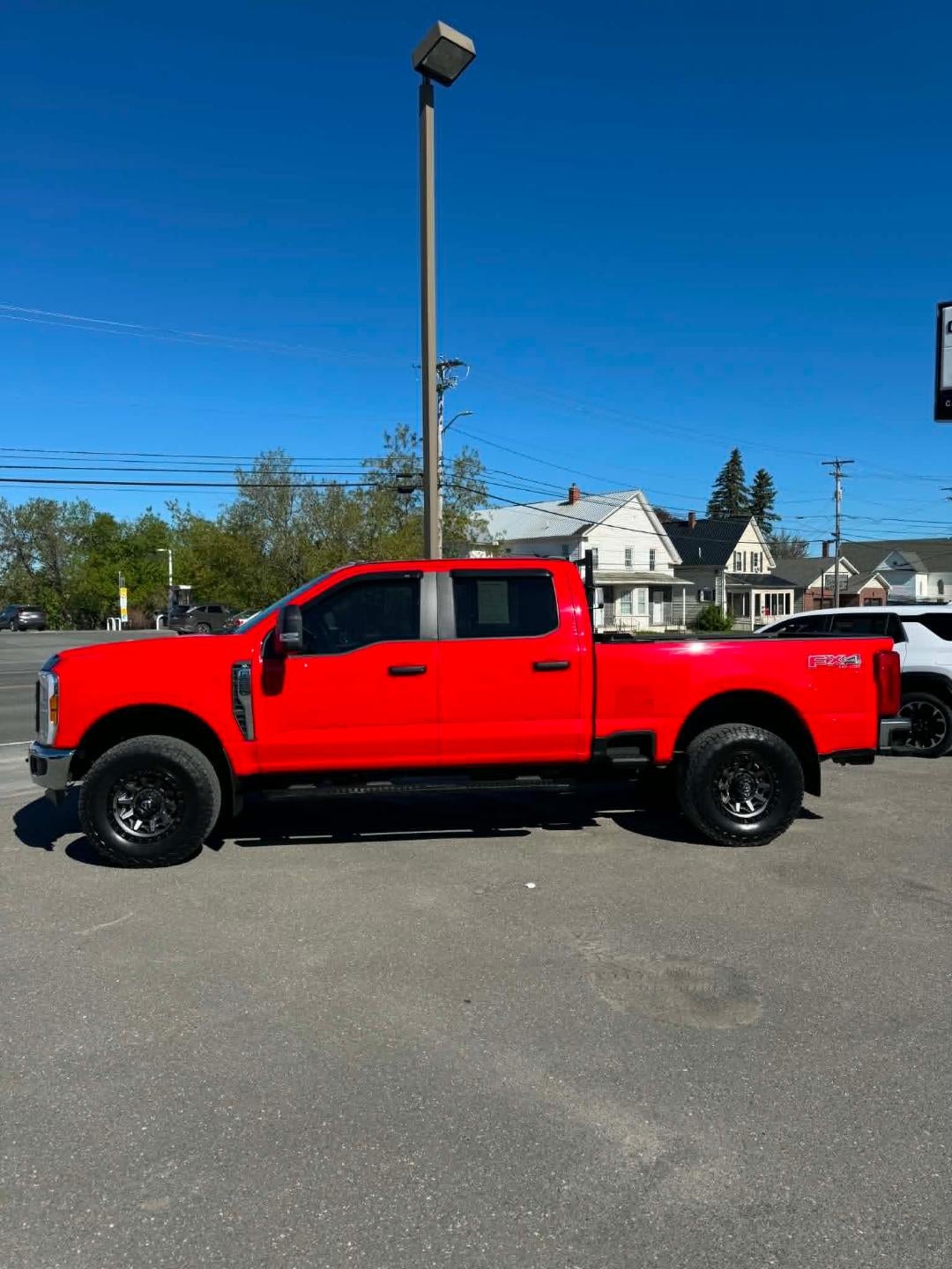 2024 Ford Super Duty F-350 SRW XL 4WD Crew Cab 6.75' Box