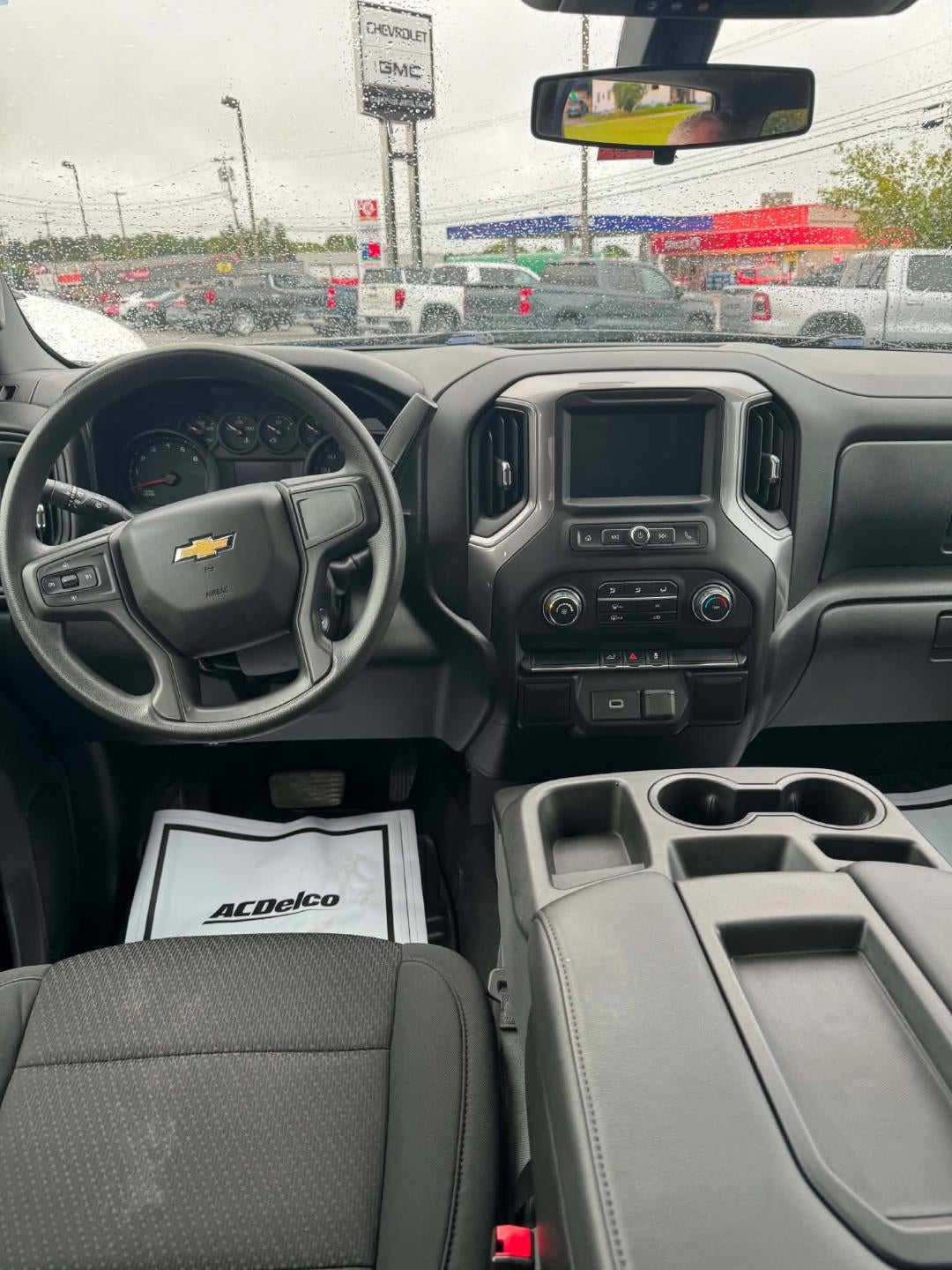 2020 Chevrolet Silverado 1500 Crew Cab Short Box 4-Wheel Drive Custom