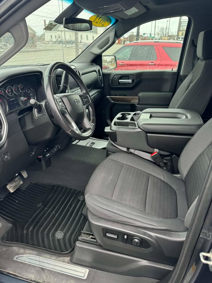 2021 Chevrolet Silverado 1500 Crew Cab Short Box 4-Wheel Drive RST