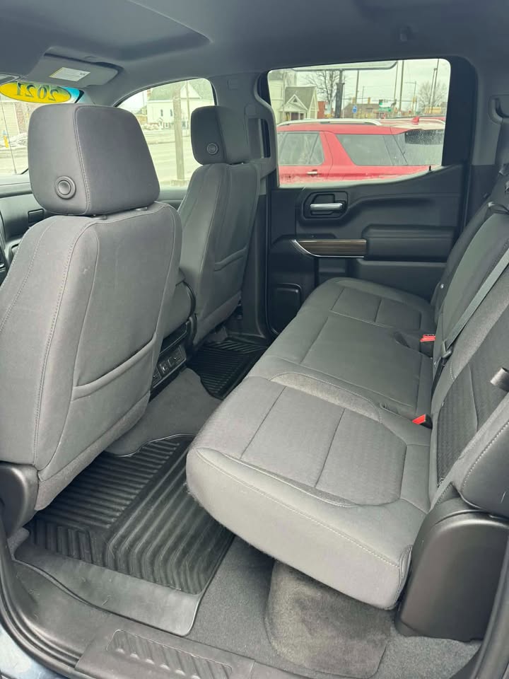 2021 Chevrolet Silverado 1500 Crew Cab Short Box 4-Wheel Drive RST