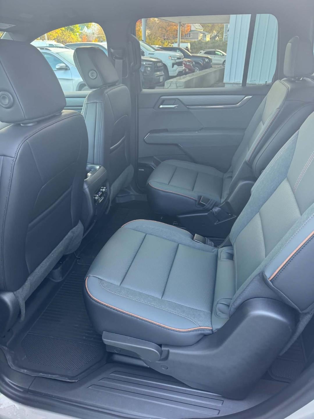2027 GMC Acadia AT4