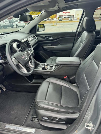 2023 GMC Acadia AWD SLT