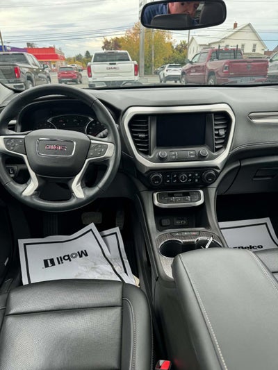 2023 GMC Acadia AWD SLT