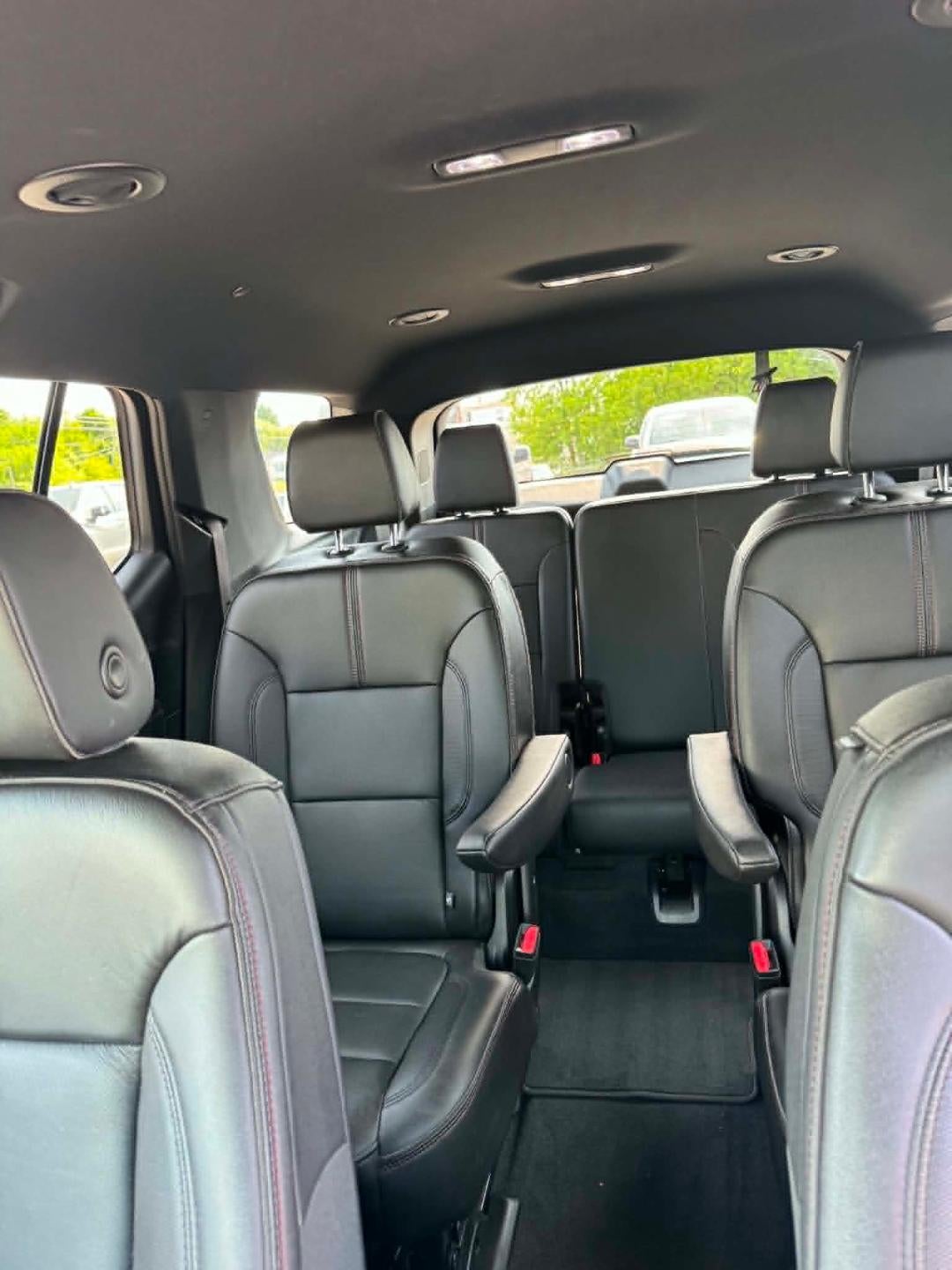 2023 Chevrolet Traverse AWD 2LT