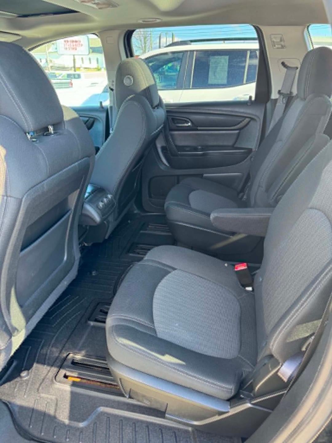 2015 Chevrolet Traverse AWD 1LT