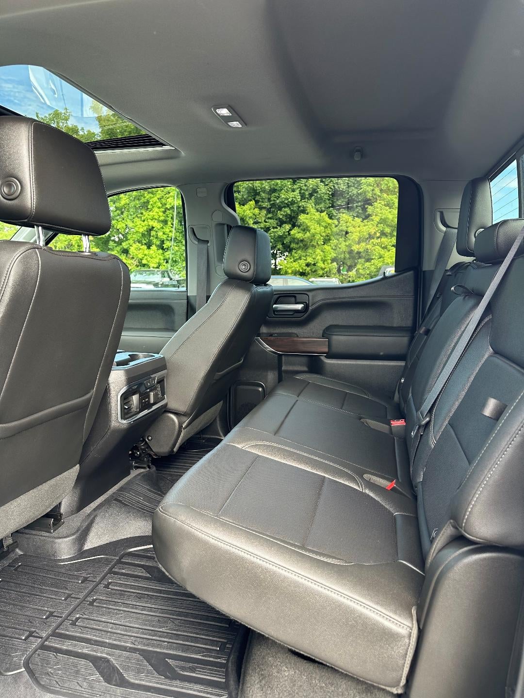 2019 GMC Sierra 1500 Crew Cab Short Box 4-Wheel Drive SLT