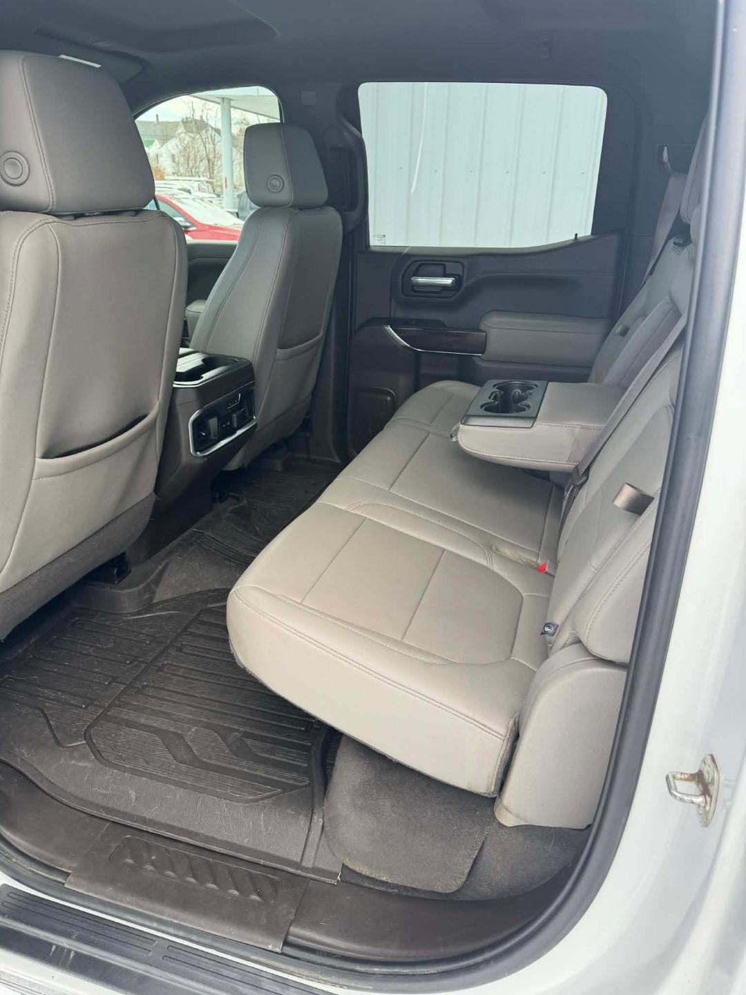 2021 GMC Sierra 1500 Crew Cab Short Box 4-Wheel Drive SLT