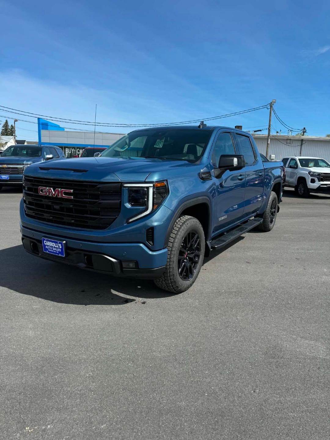 2026 GMC Sierra 4WD Crew Cab Short Box Elevation's photo
