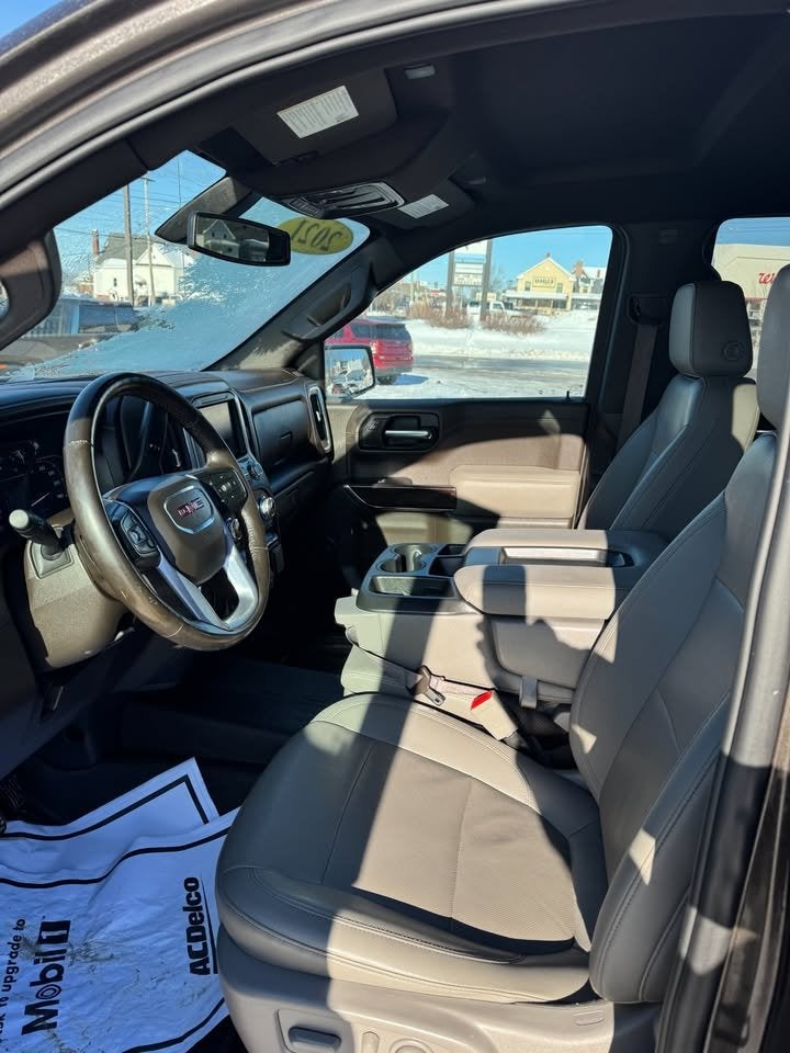 2021 GMC Sierra 1500 Crew Cab Short Box 4-Wheel Drive SLT