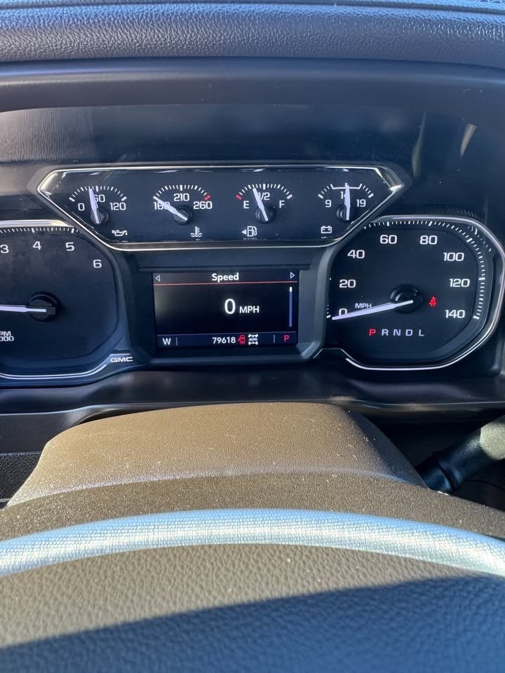 2021 GMC Sierra 1500 Crew Cab Short Box 4-Wheel Drive SLT