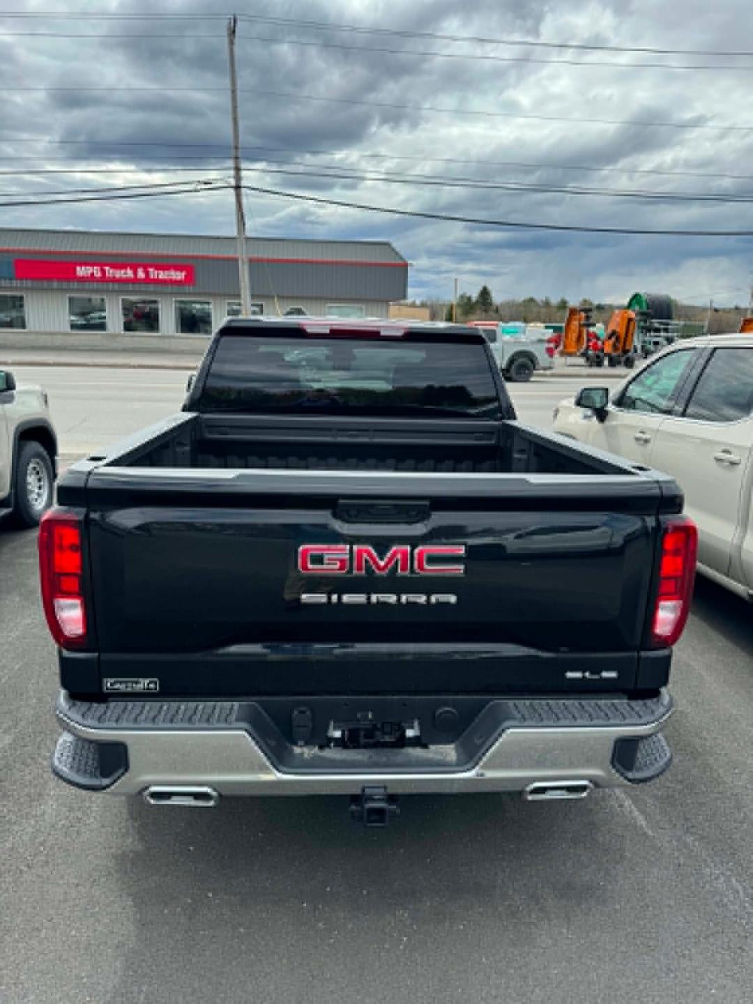2026 GMC Sierra 1500 SLE