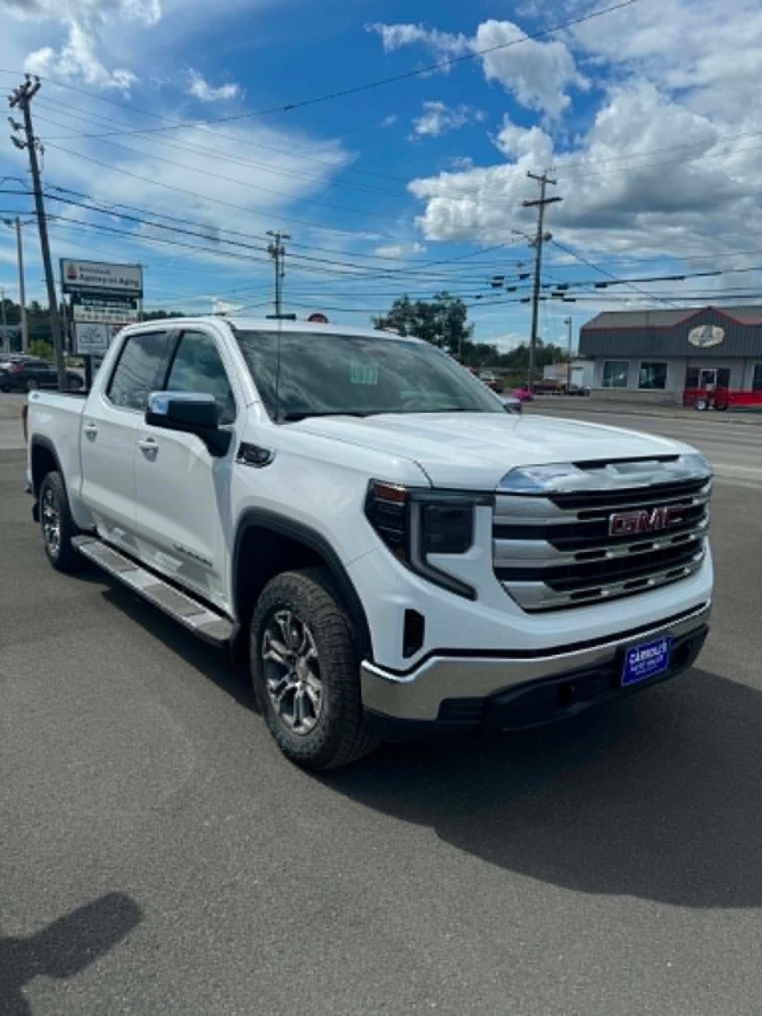 2026 GMC Sierra 1500 SLE