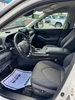 2021 Toyota Highlander LE AWD (SE)