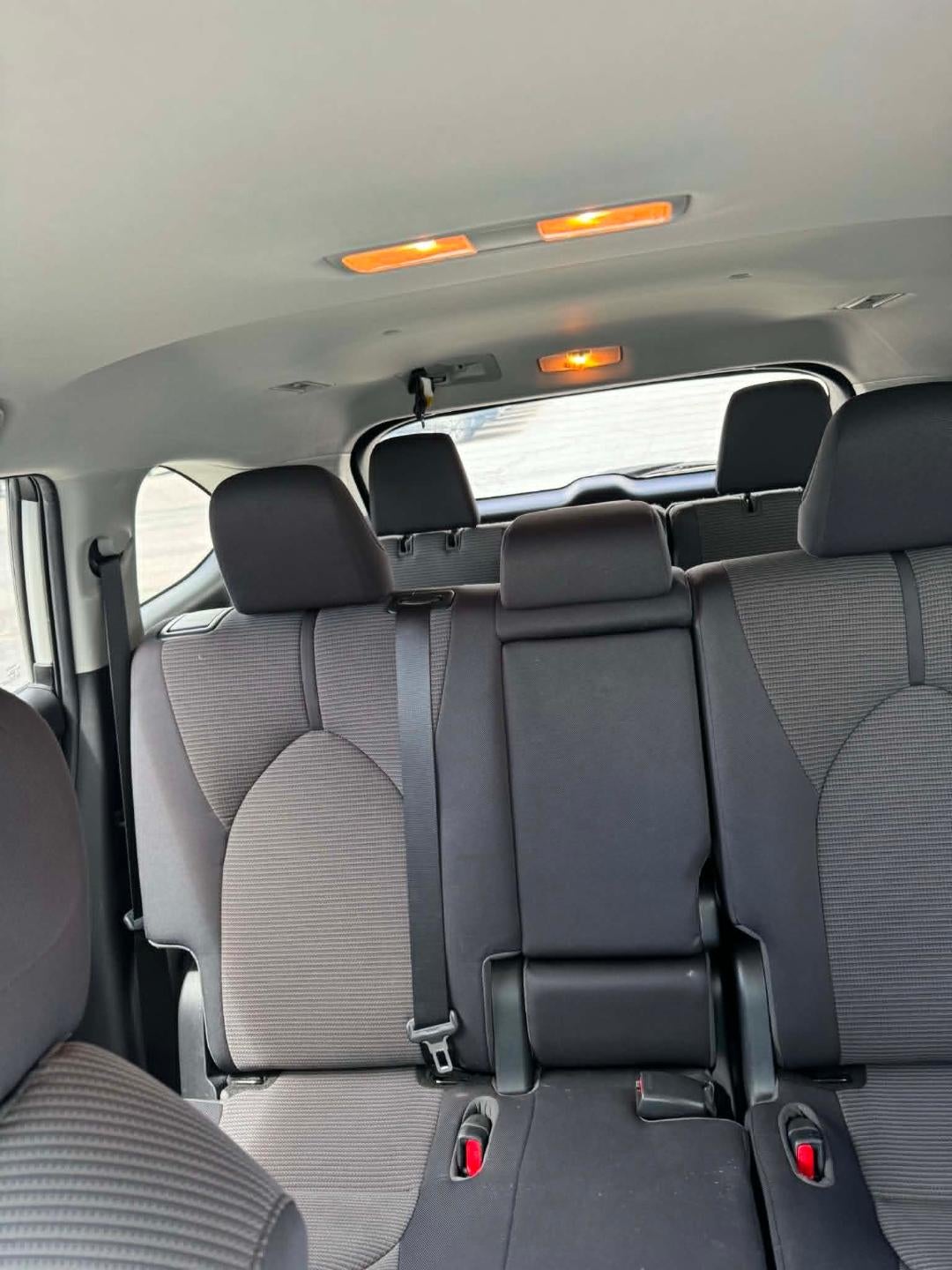 2021 Toyota Highlander LE AWD (SE)