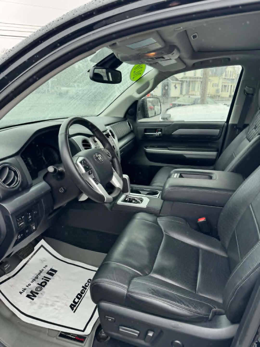 2020 Toyota Tundra 4WD 4WD Platinum CrewMax 5.5' Bed 5.7L (Natl)
